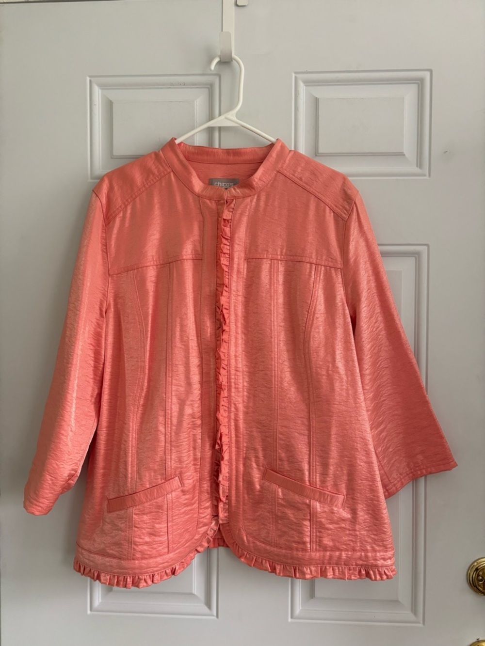 ❤️2/$15 or 3/$2Chico’s Coral Pink Ruffled Front Jacket, Size 3/Women’s XL